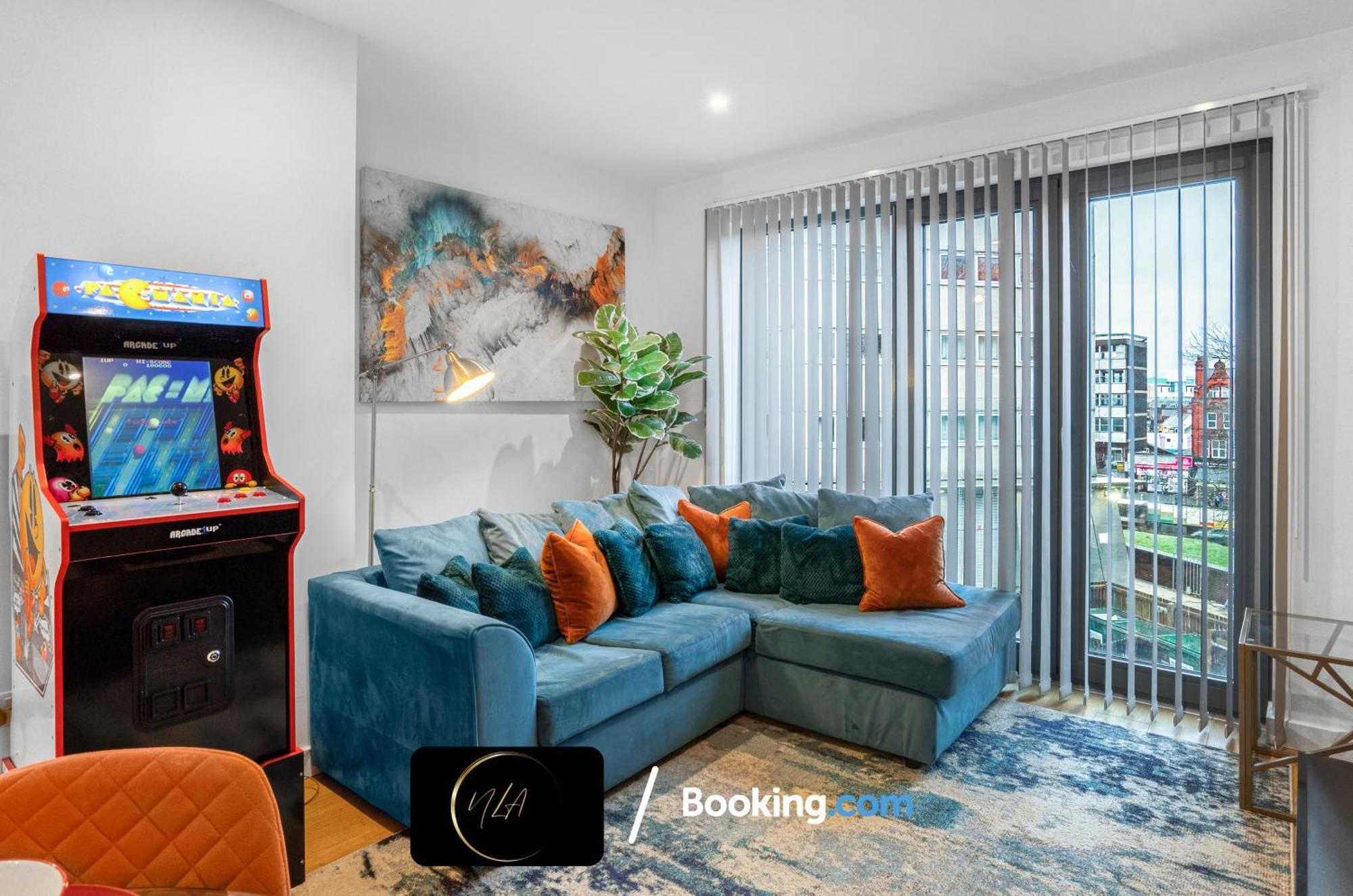 City Centre Apartment With Free Parking, 2 Bathrooms, Netflix And Wifi - Suitable For Contractors And Families - By Noor Luxury Accommodations Birmingham Exterior foto